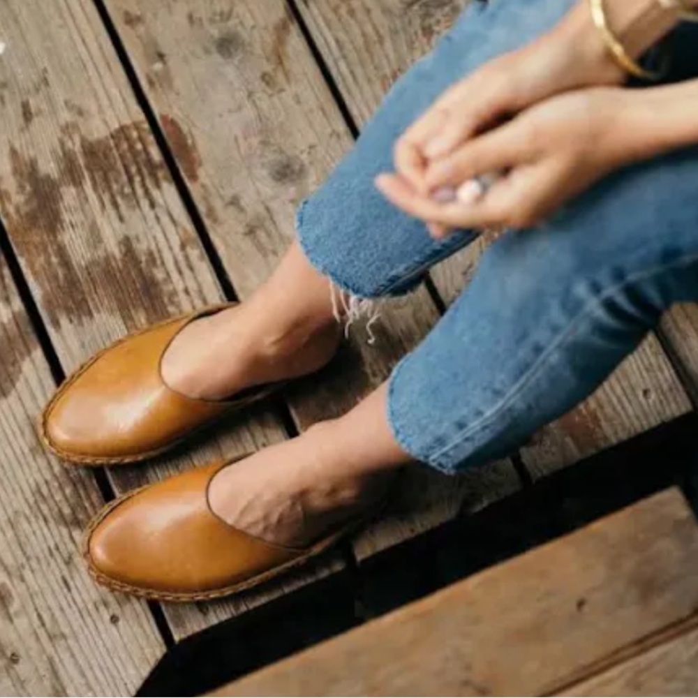 Women's Classic Leather Mules in Honey Tan - Picture 2 of 6